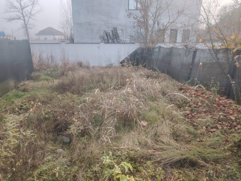 Teren intravilan + fânar P+1 – DN67, Mihăești (Gurișoara)