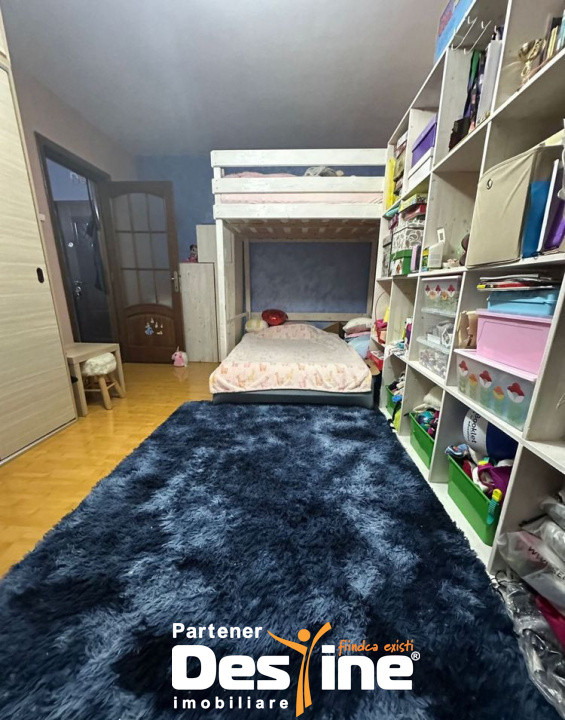 Apartament 2 camere + loc parcare, zona Margeanului/Rahova