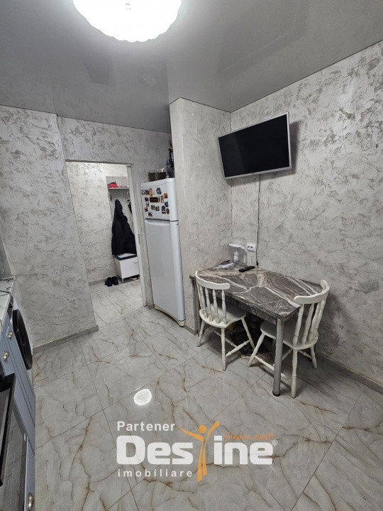 Apartament 2 camere - Decomandat, Etaj 4, 52 mp - Centrala termica - Tatarasi