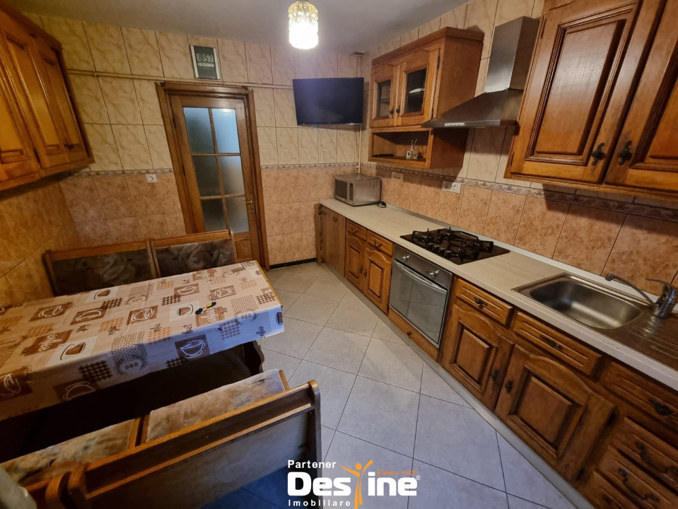 Nicolina - Apartament 4 camere, 106 mp, decomandat, mobilat și utilat, etaj 1/4