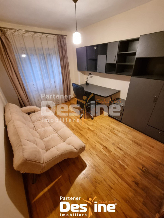 Nicolina - Apartament 4 camere, 106 mp, decomandat, mobilat și utilat, etaj 1/4