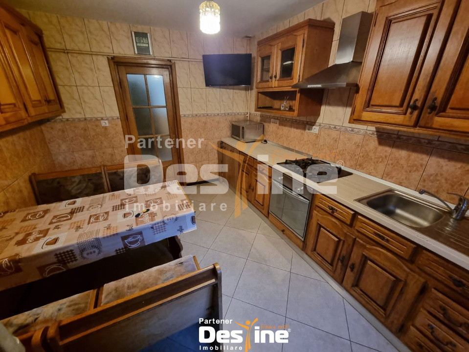 Nicolina - Apartament 4 camere, 106 mp, decomandat, mobilat și utilat, etaj 1/4