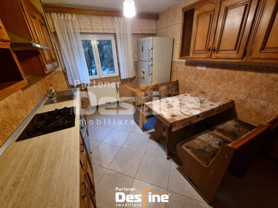 Nicolina - Apartament 4 camere, 106 mp, decomandat, mobilat și utilat, etaj 1/4