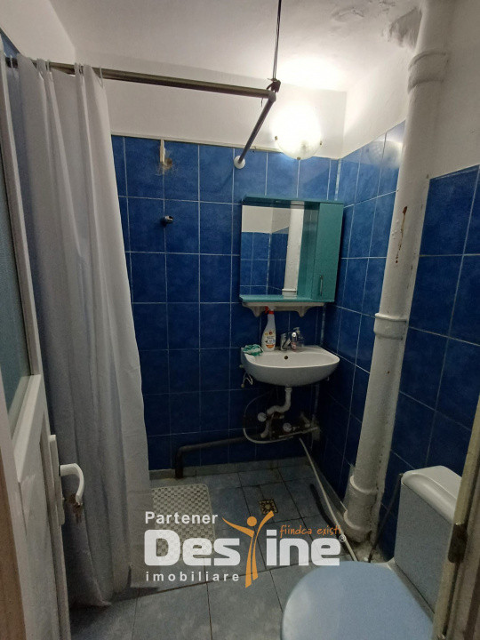 Apartament 1 camera - Decomandat, 26 mp, Etaj 2/9 - Piata Nicolina, Podu Ros