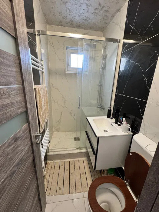 Apartament cu 2 camere etaj intermediar, renovat, zona Tudor Vladimirescu 