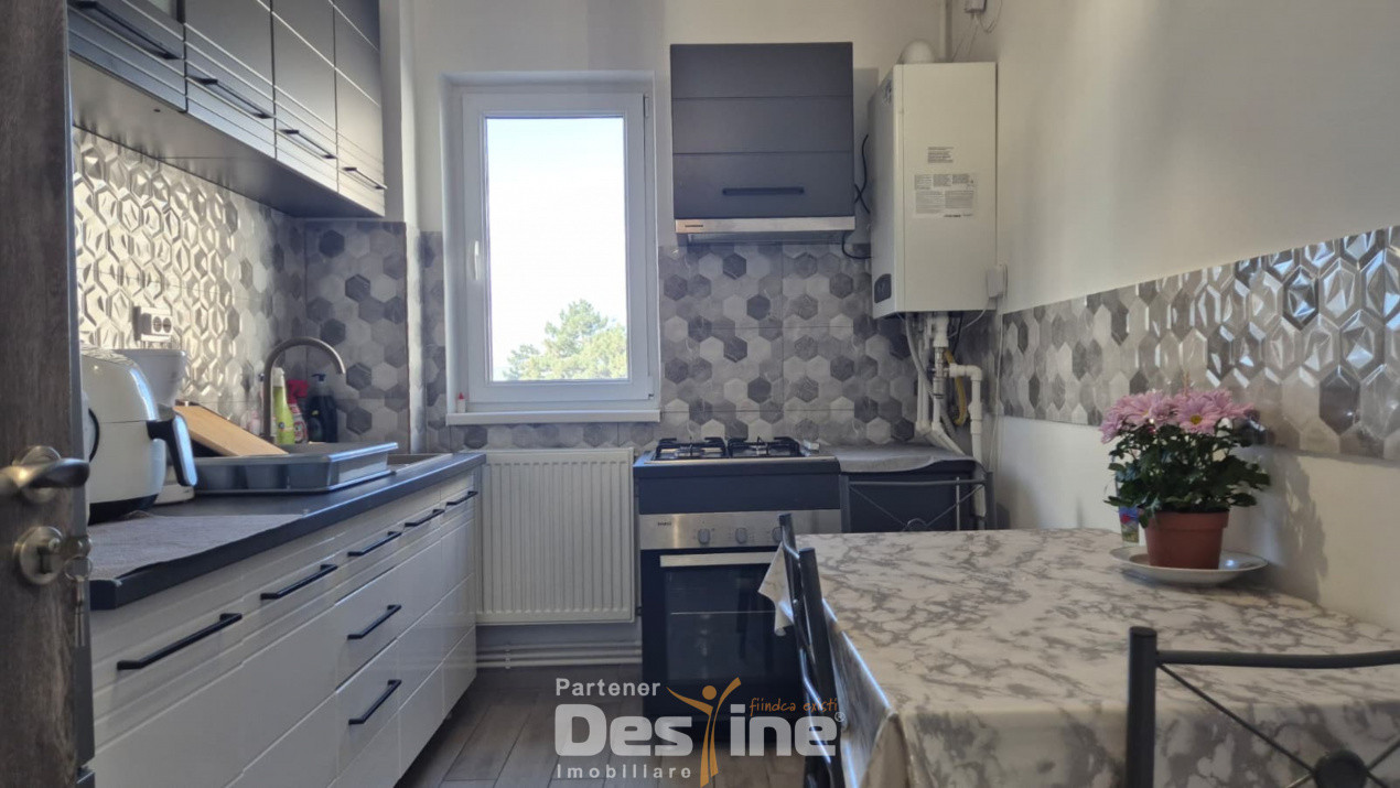 Apartament cu 2 camere etaj intermediar, renovat, boxa, zona Tudor Vladimirescu 
