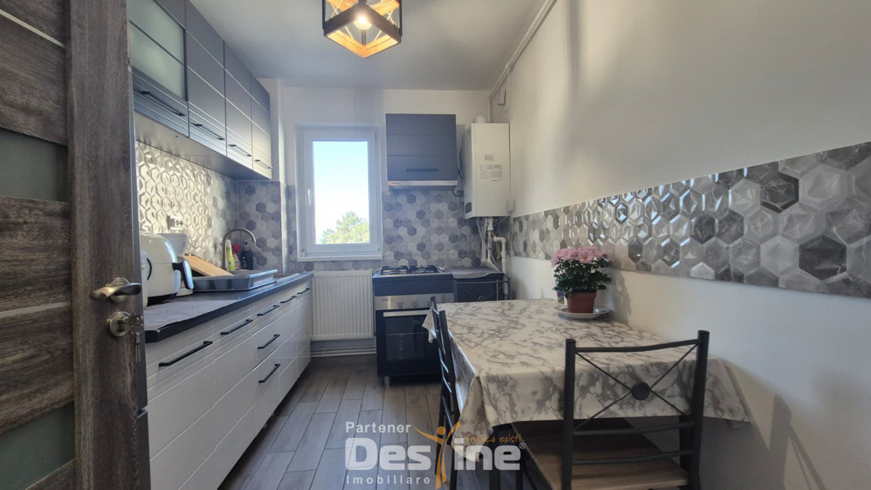 Apartament cu 2 camere etaj intermediar, renovat, boxa, zona Tudor Vladimirescu 