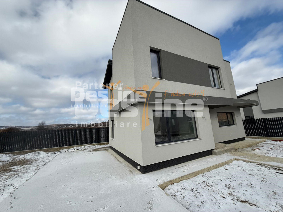 Casa individuala cu etaj, 4 camere, Pret luna martie 170.000 euro