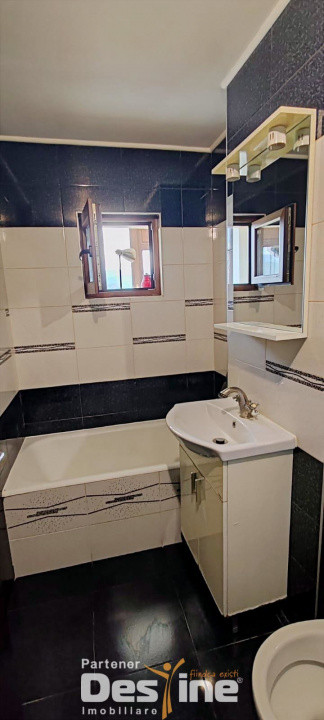 Apartament decomandat 2 camere, etaj intermediar, bloc izolat termic, Stupini