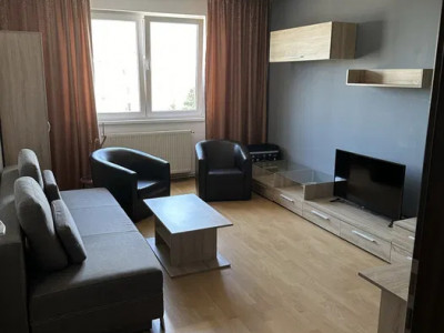 Apartament cu 3 camere 70 mp, etaj intermediar, situat pe Calea Bucuresti 