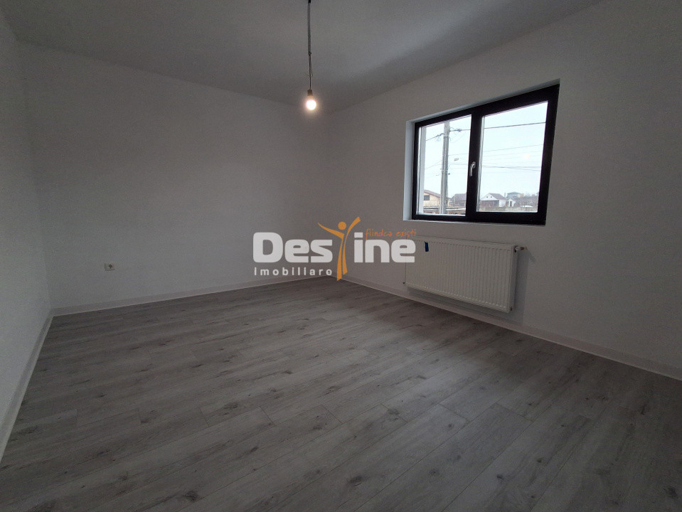 CASĂ tip duplex, situata in Valea Adanca