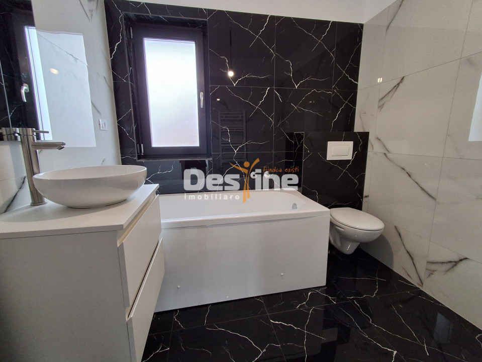 CASĂ tip duplex, situata in Valea Adanca