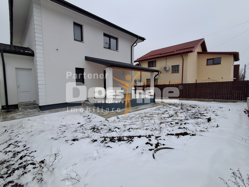 CASĂ tip duplex, situata in Valea Adanca