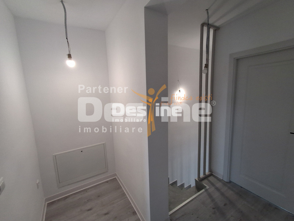 CASĂ tip duplex, situata in Valea Adanca