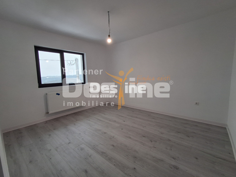 CASĂ tip duplex, situata in Valea Adanca