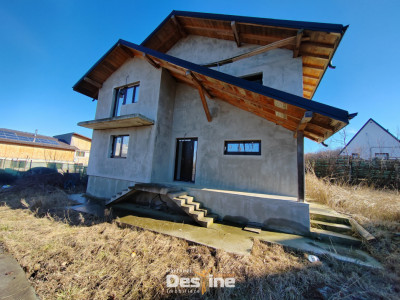 BÂRNOVA - Casă individuală P+M+POD, 145 mp + 789 mp teren