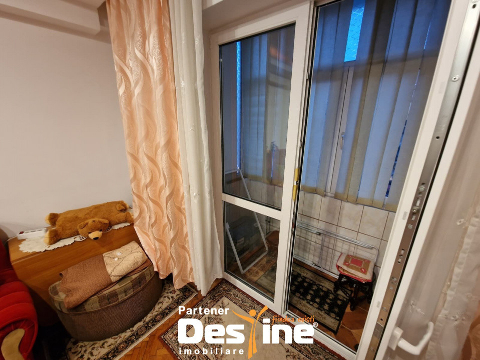 Apartament 2 camere, mutare imediata, centrala proprie, Salaj/Ferentari