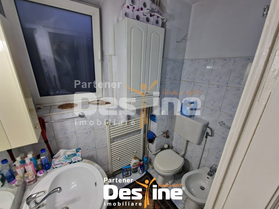 Apartament 2 camere, mutare imediata, centrala proprie, Salaj/Ferentari