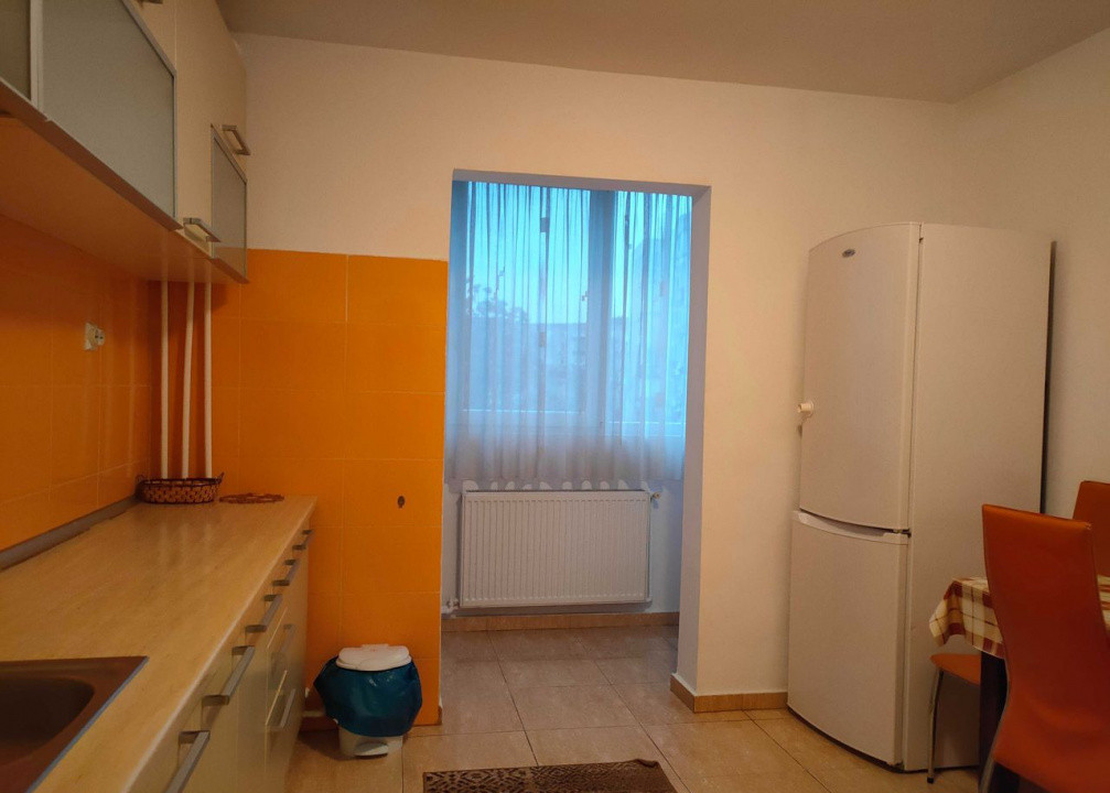 Apartament 2 camere metrou Piata Sudului, etaj intermediar