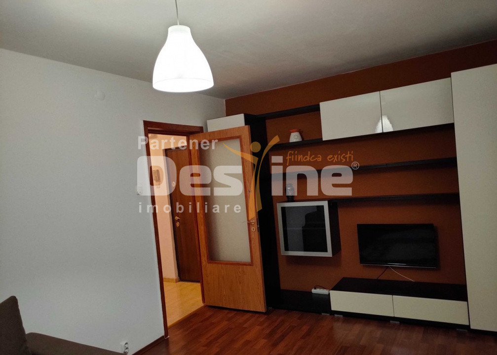 Apartament 2 camere metrou Piata Sudului, etaj intermediar
