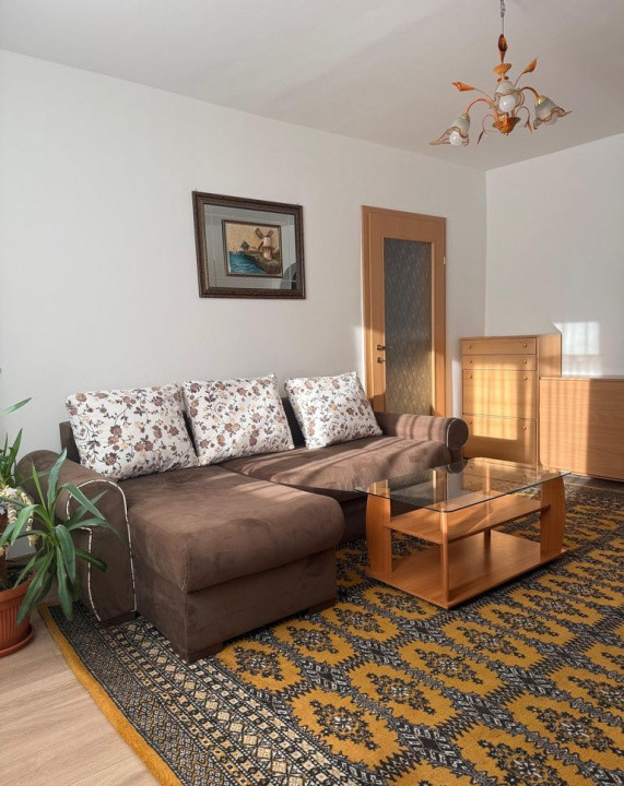 Apartament cu 2 camere 55 mp, etaj intermediar, bloc cu lift, Calea Bucuresti 