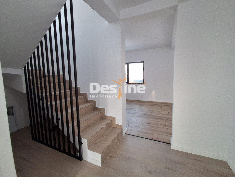  COMISION O %,Miroslava, Casa individuala, P+1+POD, 