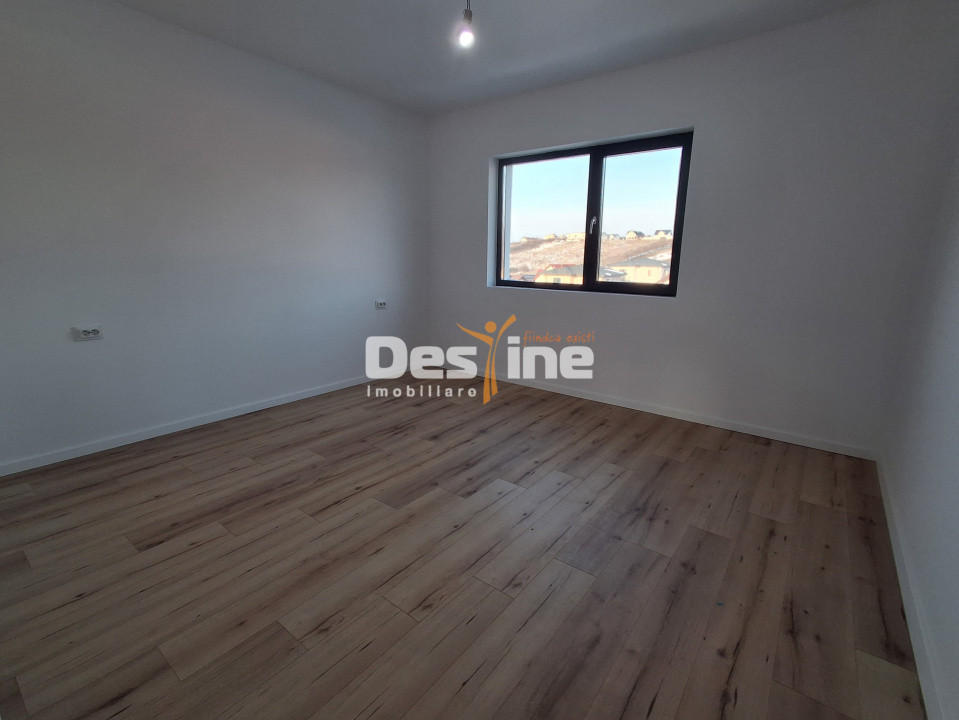  COMISION O %,Miroslava, Casa individuala, P+1+POD, 