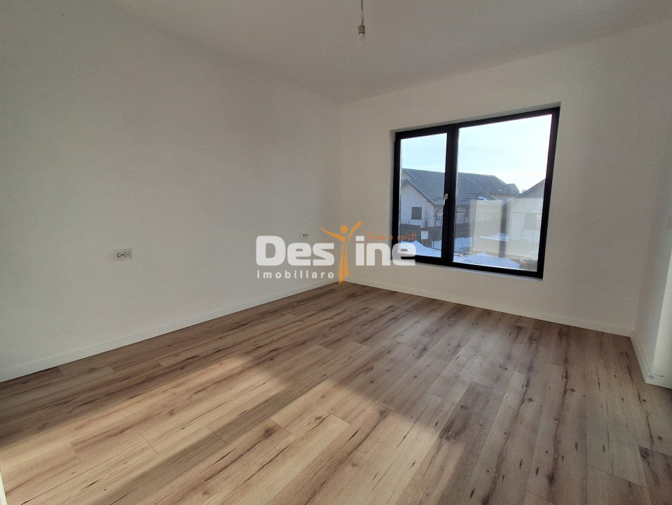  COMISION O %,Miroslava, Casa individuala, P+1+POD, 