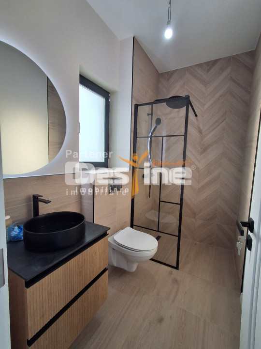  COMISION O %, Miroslava, Casa individuala, P+1+POD, 