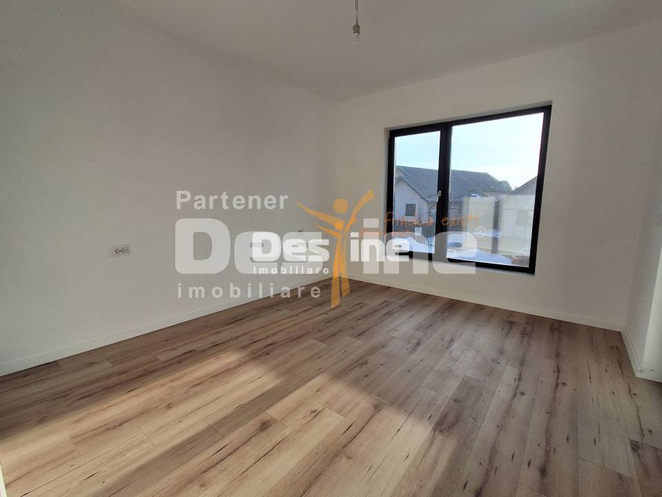  COMISION O %, Miroslava, Casa individuala, P+1+POD, 