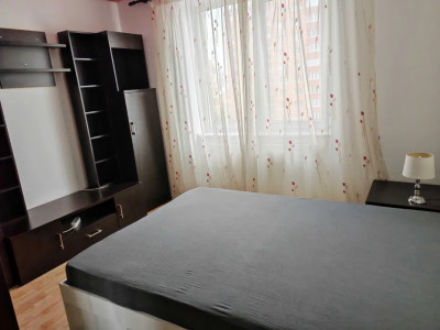 Apartament cu 3 camere 60 mp, etaj intermediar, bloc cu lift, Calea Bucuresti 