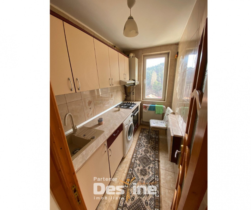 Apartament 4 camere 65mp central cu parcare 80.000€