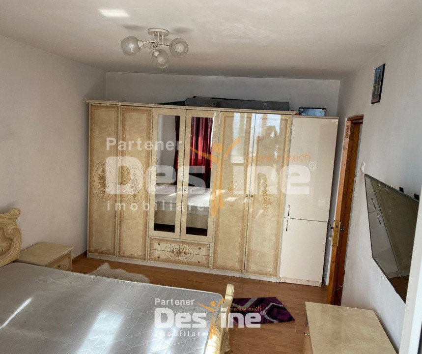 Apartament 4 camere 65mp central cu parcare 80.000€