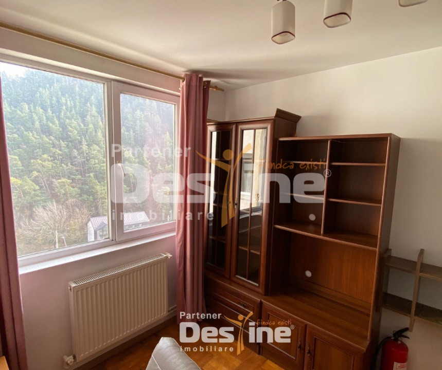 Apartament 4 camere 65mp central cu parcare 80.000€