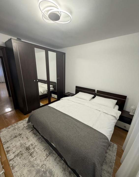 Apartament 3 camere 78mp, renovat, centrala proprie, zona Salaj/Rahova