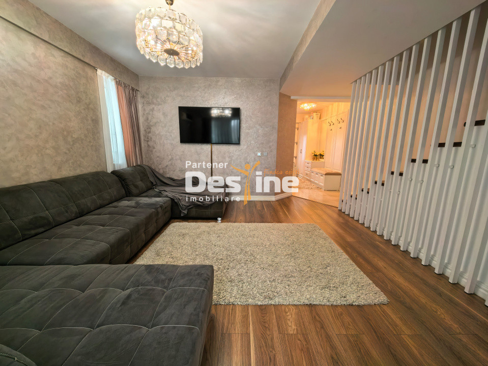 Duplex modern cu desing britanic 7 camere D+P+1+M 160 mp, cartier intim - Copou