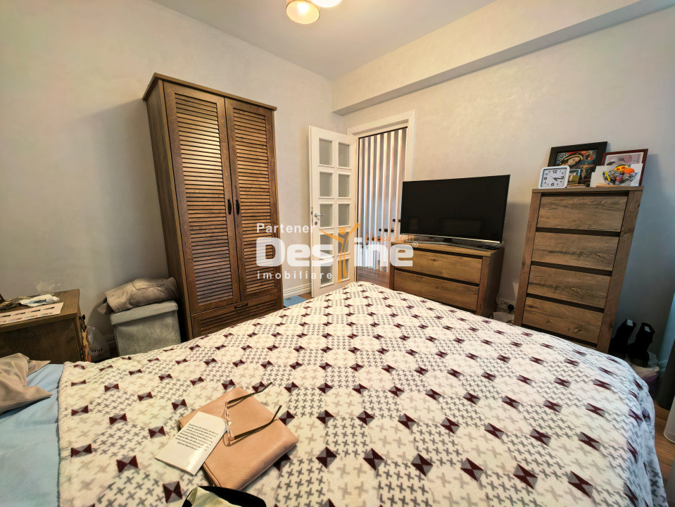 Duplex modern cu desing britanic 7 camere D+P+1+M 160 mp, cartier intim - Copou