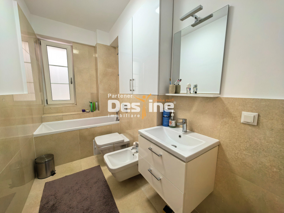 Duplex modern cu desing britanic 7 camere D+P+1+M 160 mp, cartier intim - Copou