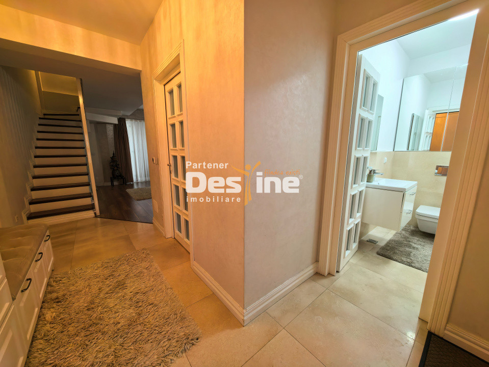 Duplex modern cu desing britanic 7 camere D+P+1+M 160 mp, cartier intim - Copou