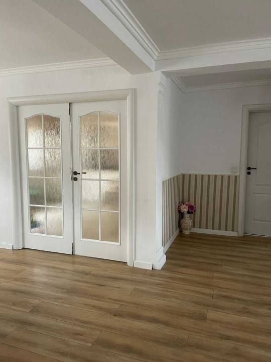 Casă spațioasă, panouri solare, Damila