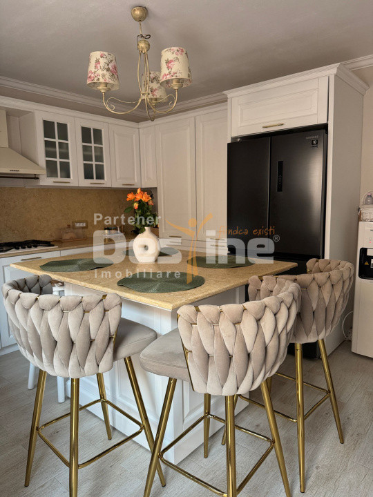 Casă spațioasă, panouri solare, Damila