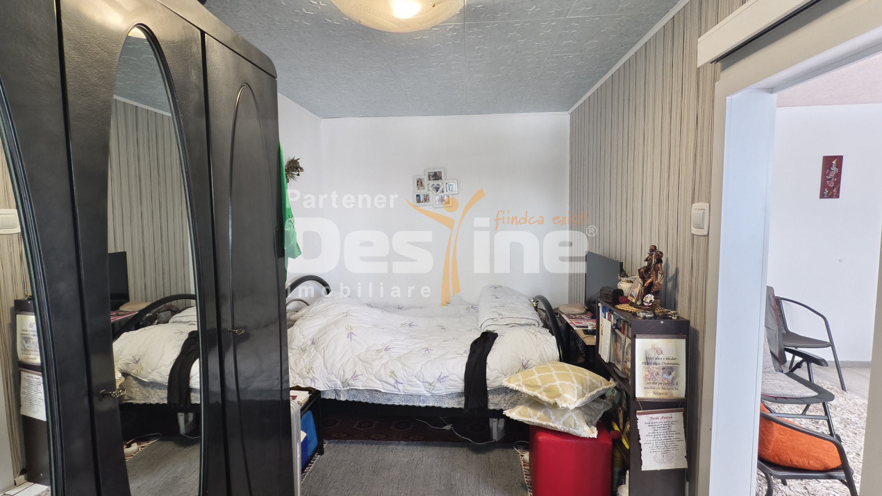 Apartament 2 camere zona vest, etaj intermediar