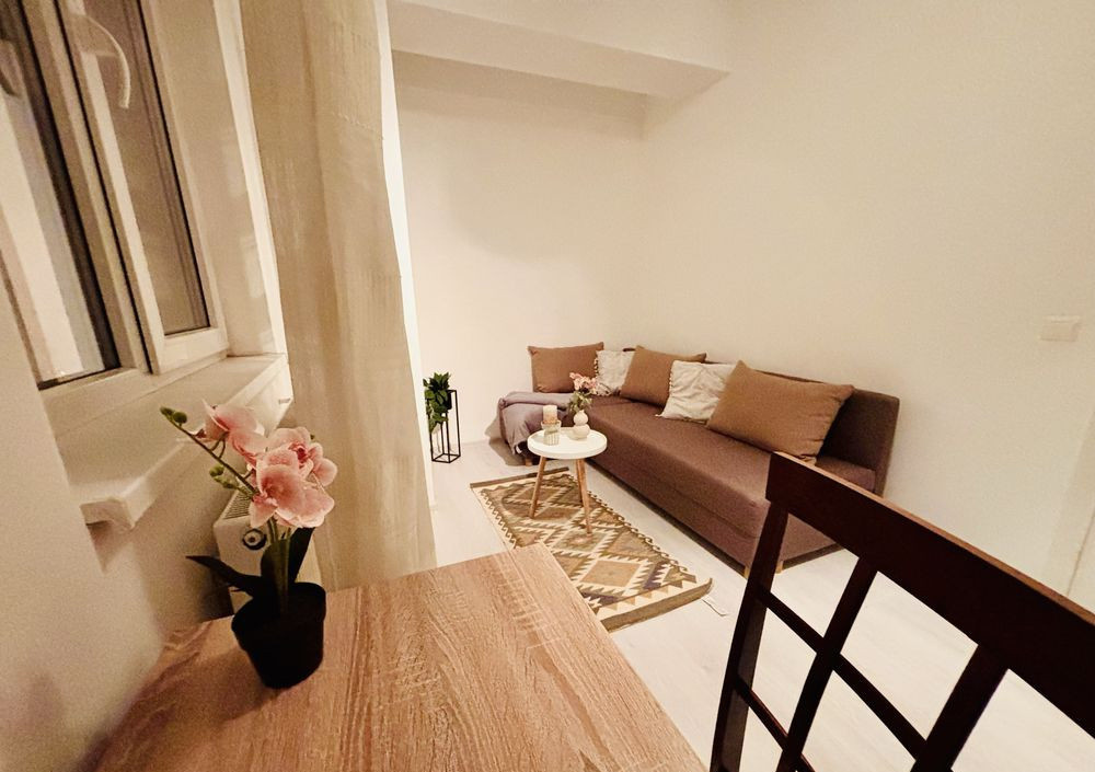 Apartament 3 camere+balcon generos, vedere Palatul Parlamentului, 13 Septembrie