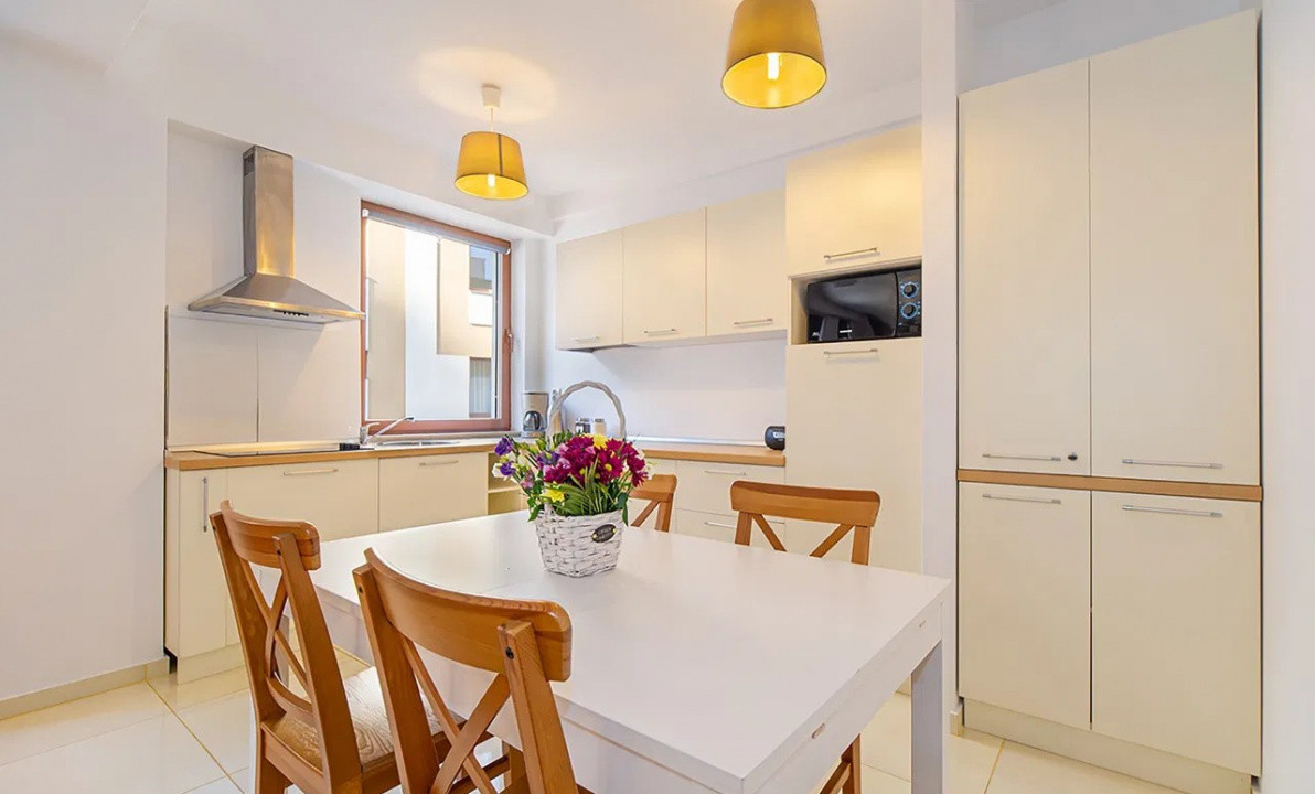 Studio 55 mp, etaj intermediar, pet friendly, situat pe Drumul Poienii