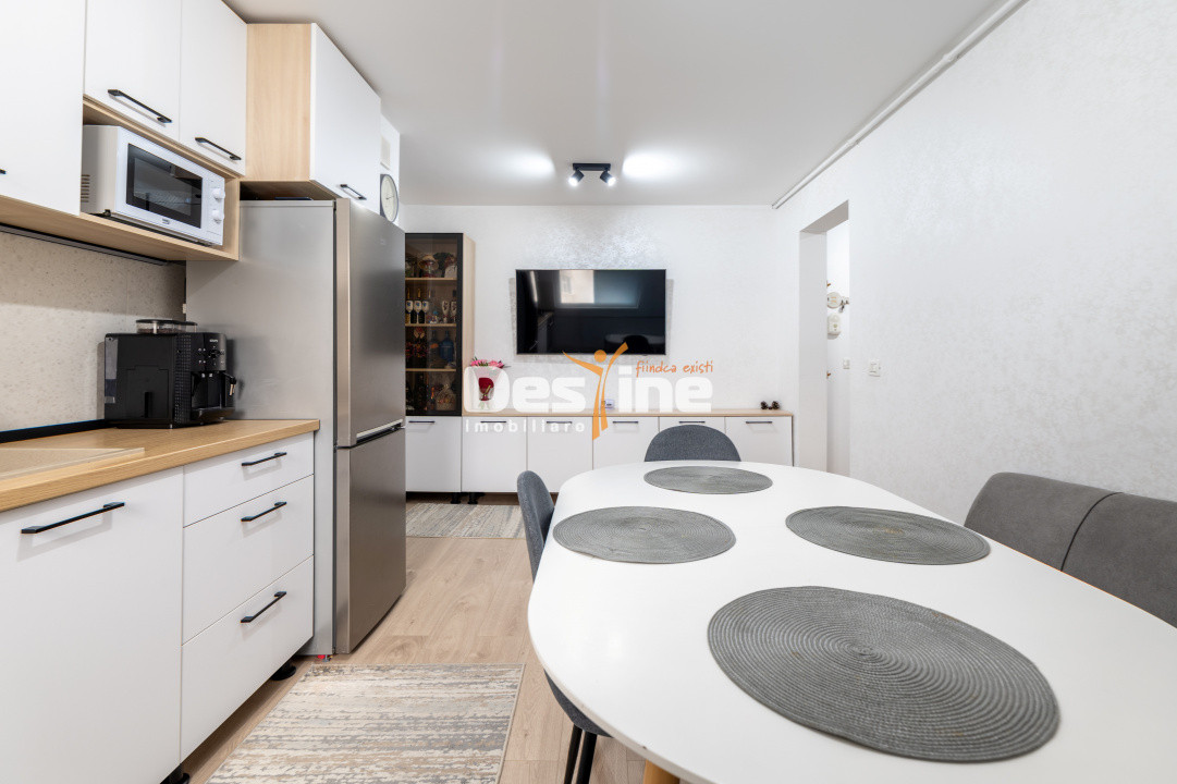 Comision 0%,  Apartament 53 mp totali,  , 99.990 EURO