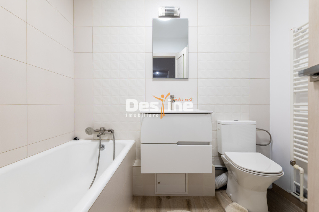 Comision 0%,  Apartament 53 mp totali,  , 99.990 EURO