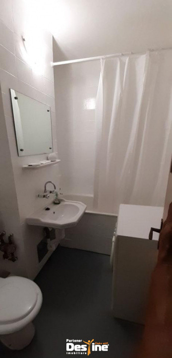 Garsoniera cu balcon, compartimentare practica, zona Petre Ispirescu