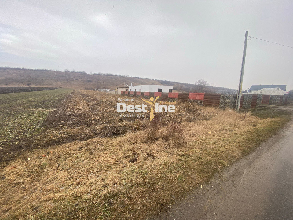 Teren de vanzare Girov 24.500 Euro 3200MP