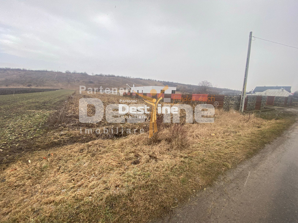 Teren de vanzare Girov 24.500 Euro 3200MP