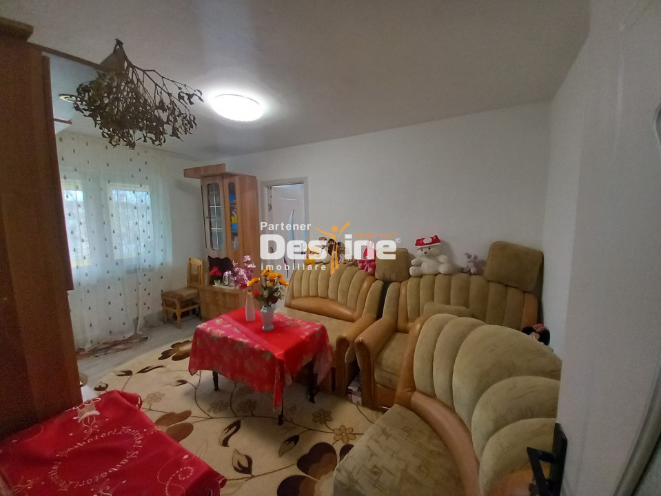 Apartament 2 camere 37 mp renovat mobilat utilat Tudor Vladimirescu, Roman